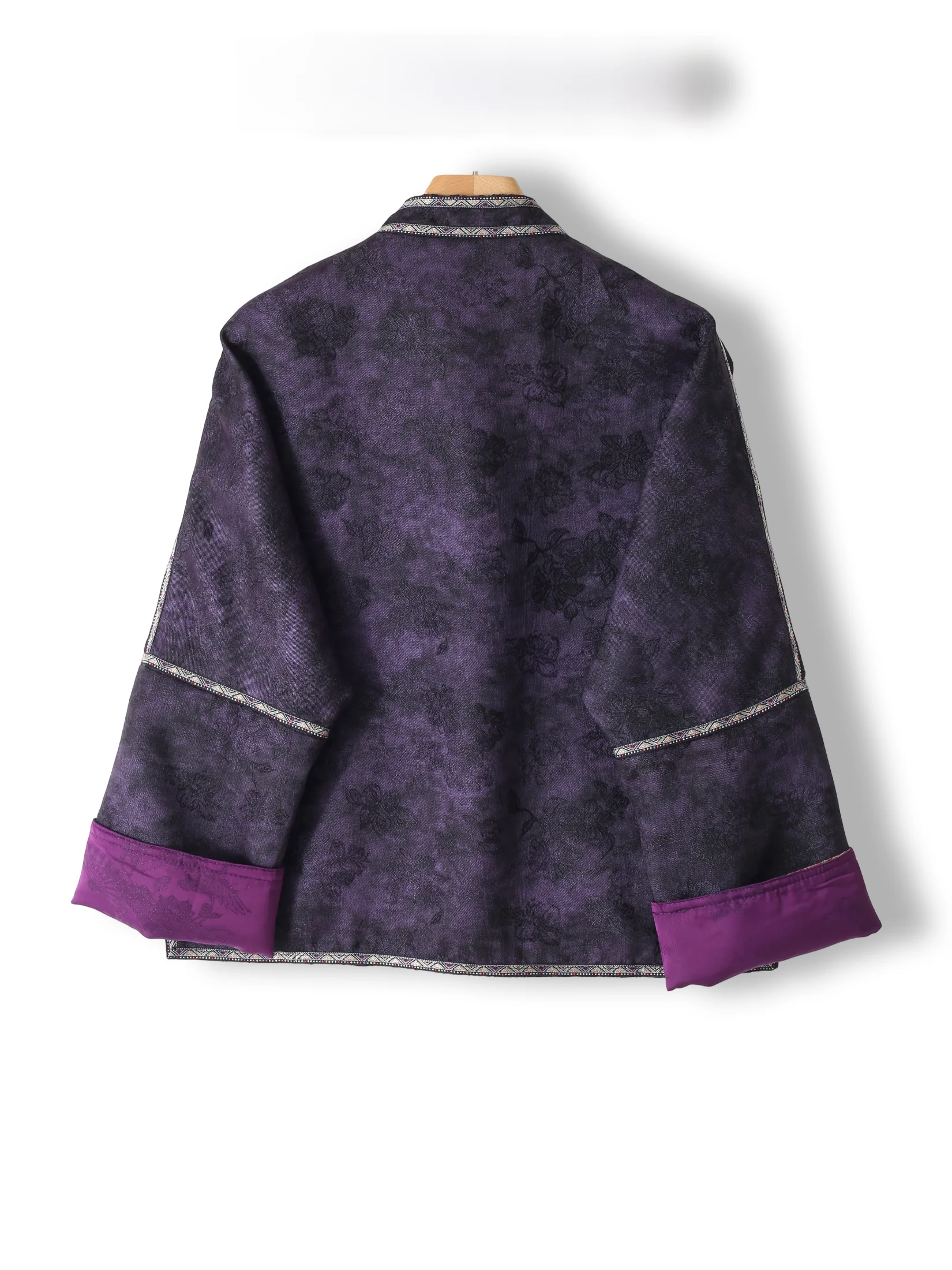 Elegant Chinese Style Embroidered Heavy Work Women's Jacket Long Sleeve Stand Collar Button Closure Silk Satin Outerwear