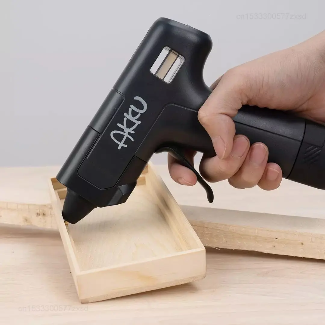 Xiaomi Mijia Youpin AKKU Multifunctional Wireless Lithium Hot Melt Glue Gun with 10pcs Glue Stick Household Electric Repair Tool