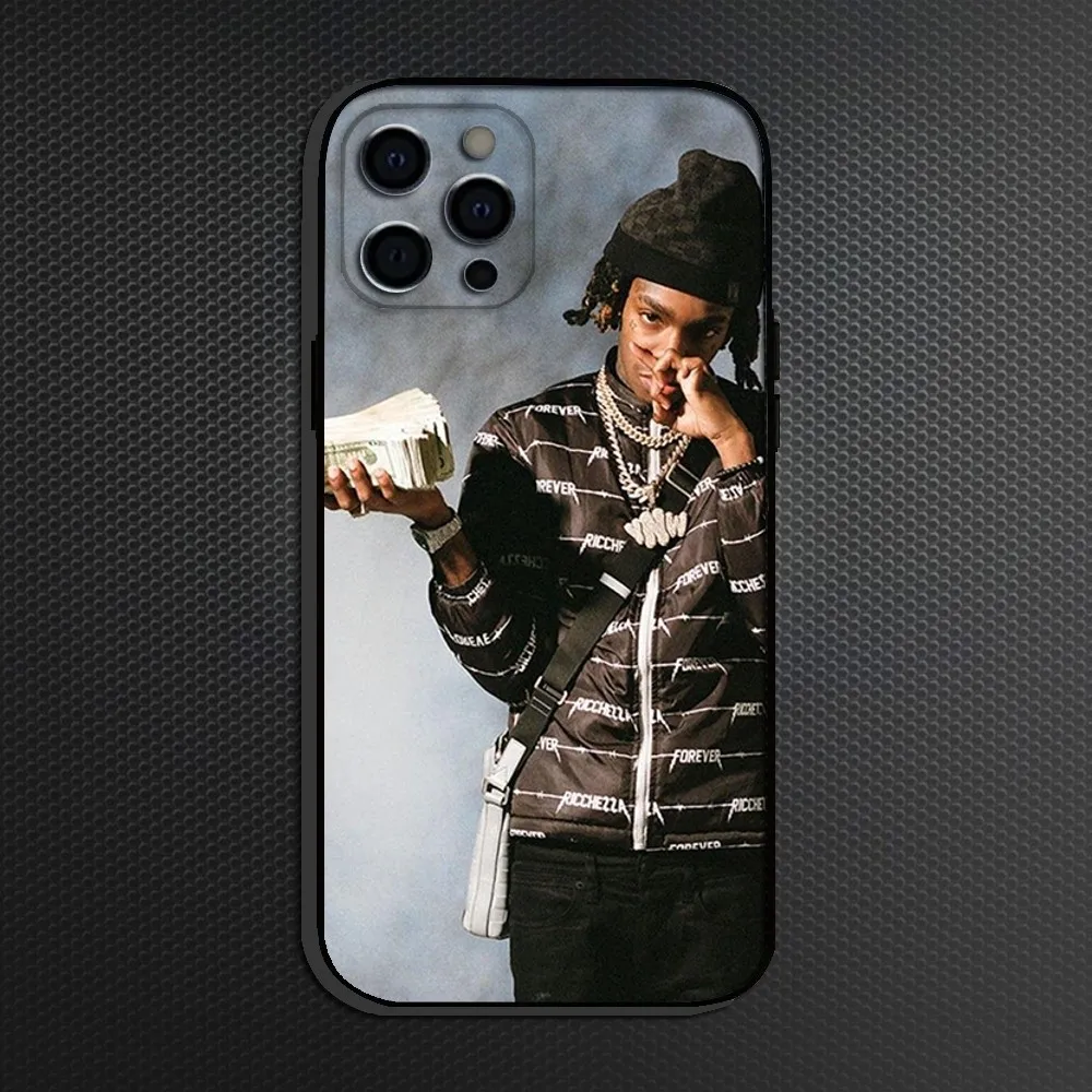 حافظة هاتف YNW Melly Rapper لهاتف iPhone 16,15,14,13,12,11 Plus, Pro Max، غطاء أسود من السيليكون الناعم