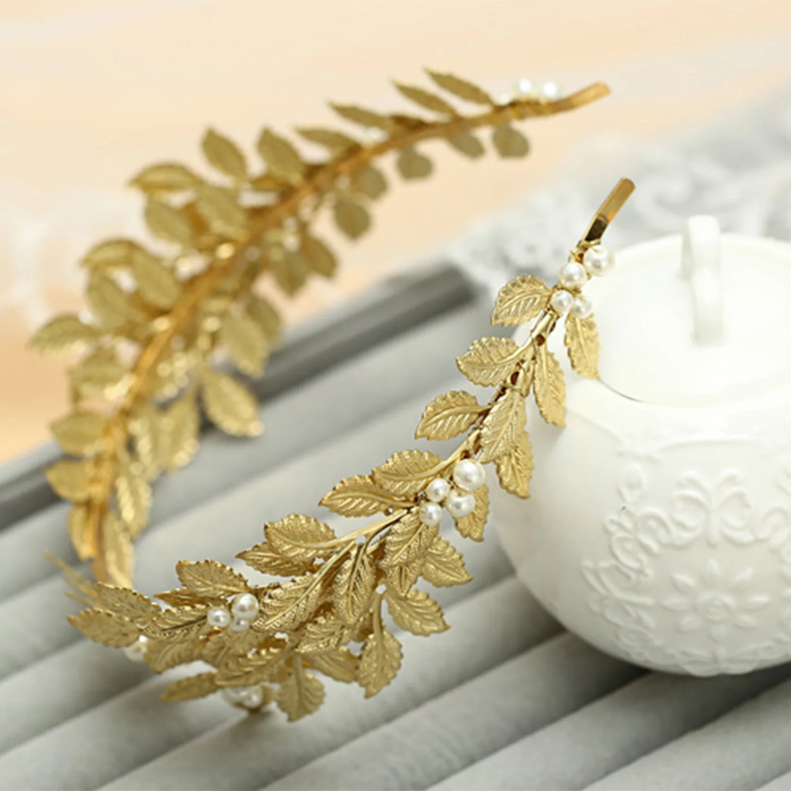 Gold-Plated Leaf Alloy Headband Glossy Pearl Luxurious Ornaments for Birthday Stage Party Show Dress up