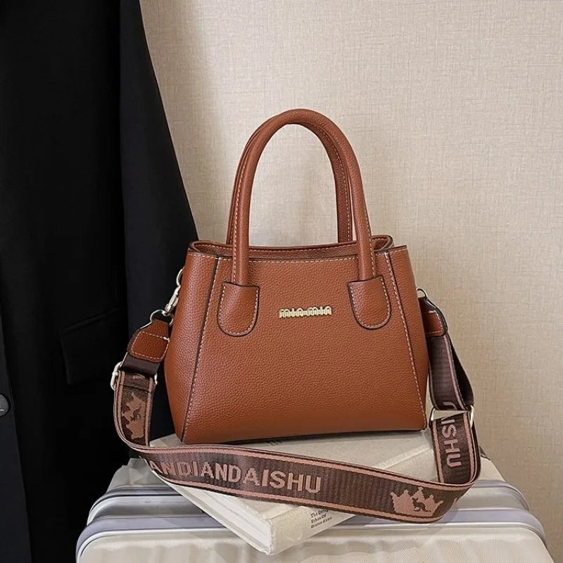 

Elegant Ladies Handbag With Dainty Pearl Accent Details Underarm Shoulder Bag For A Touch Of Refined Femininity And Grace