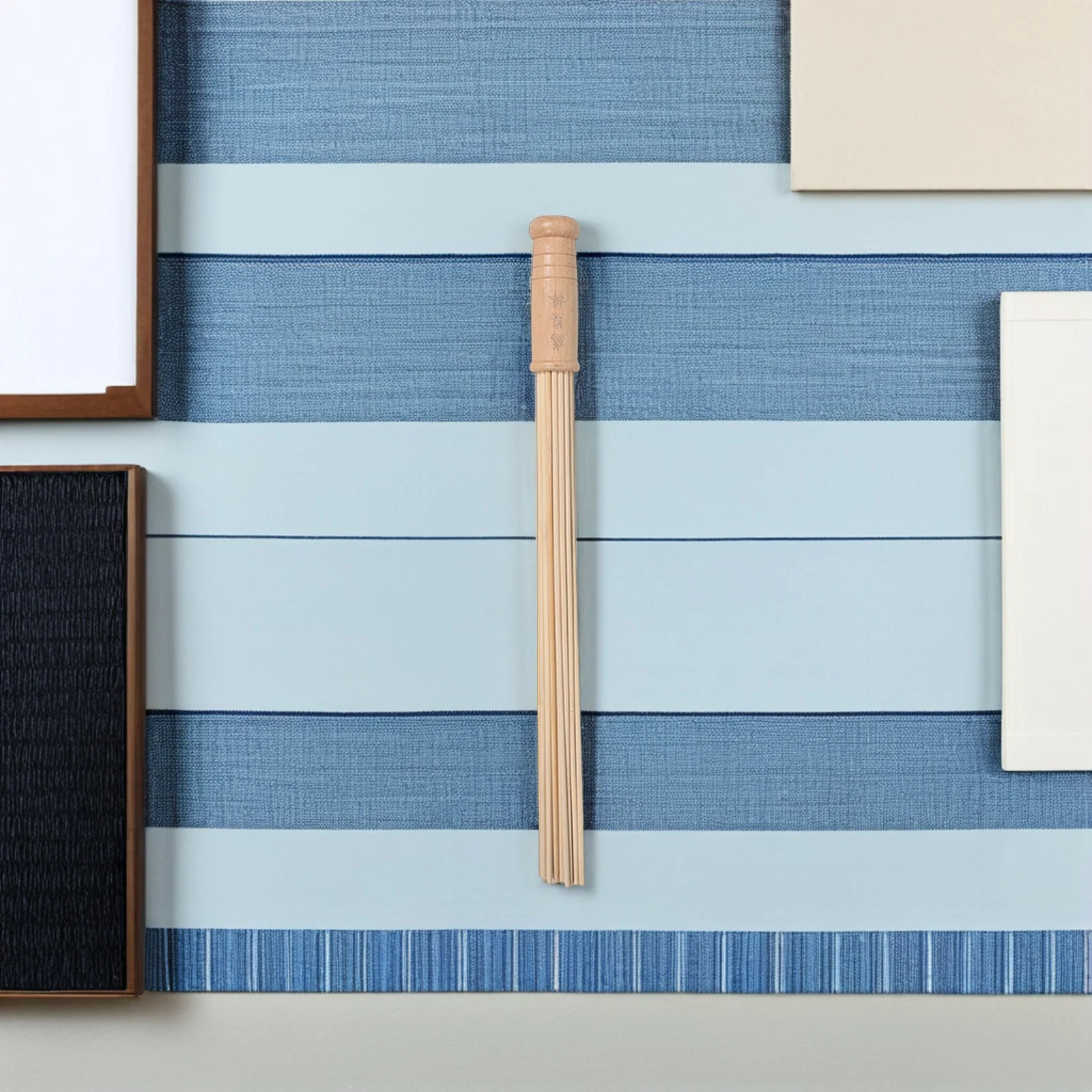 

Ручной бамбуковый массажный молоток-ролик для скребковой терапии спины и стоп, портативный инструмент для постукивания и расслабления мышц дома