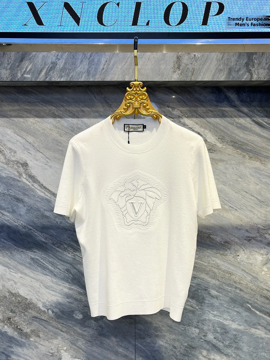 

Men's round Ne f Sve Knitted irt Letter Embroidery Faion Busin Casual ort Sve Base irt Elastic Slim Fit