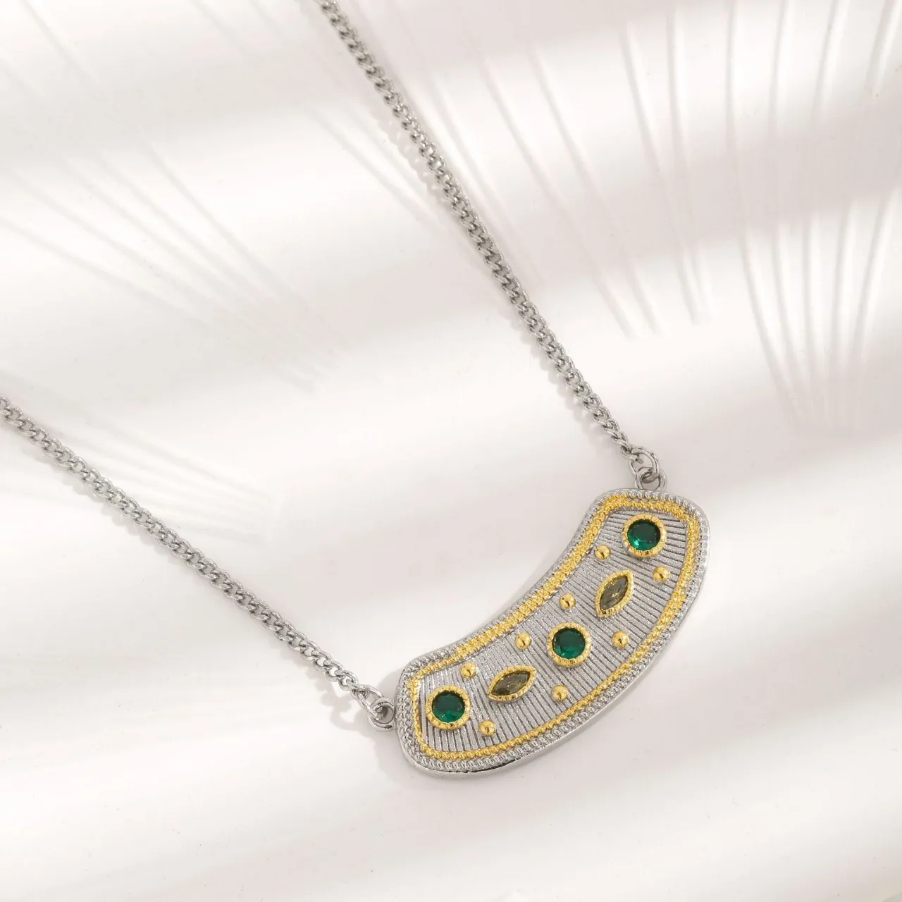 

Personality Platinum Irregular Square Pendant Inlay Emerald/Tourmaline/Garnet/Amethyst Chain Necklace Genderless Silver Jewelry