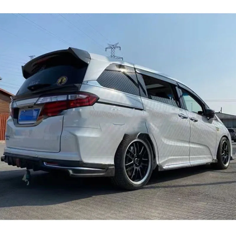 For 2015-2019 Honda Odyssey Yixiang Cover Body Kit V - VISION Version After the Carbon Fiber Spoiler