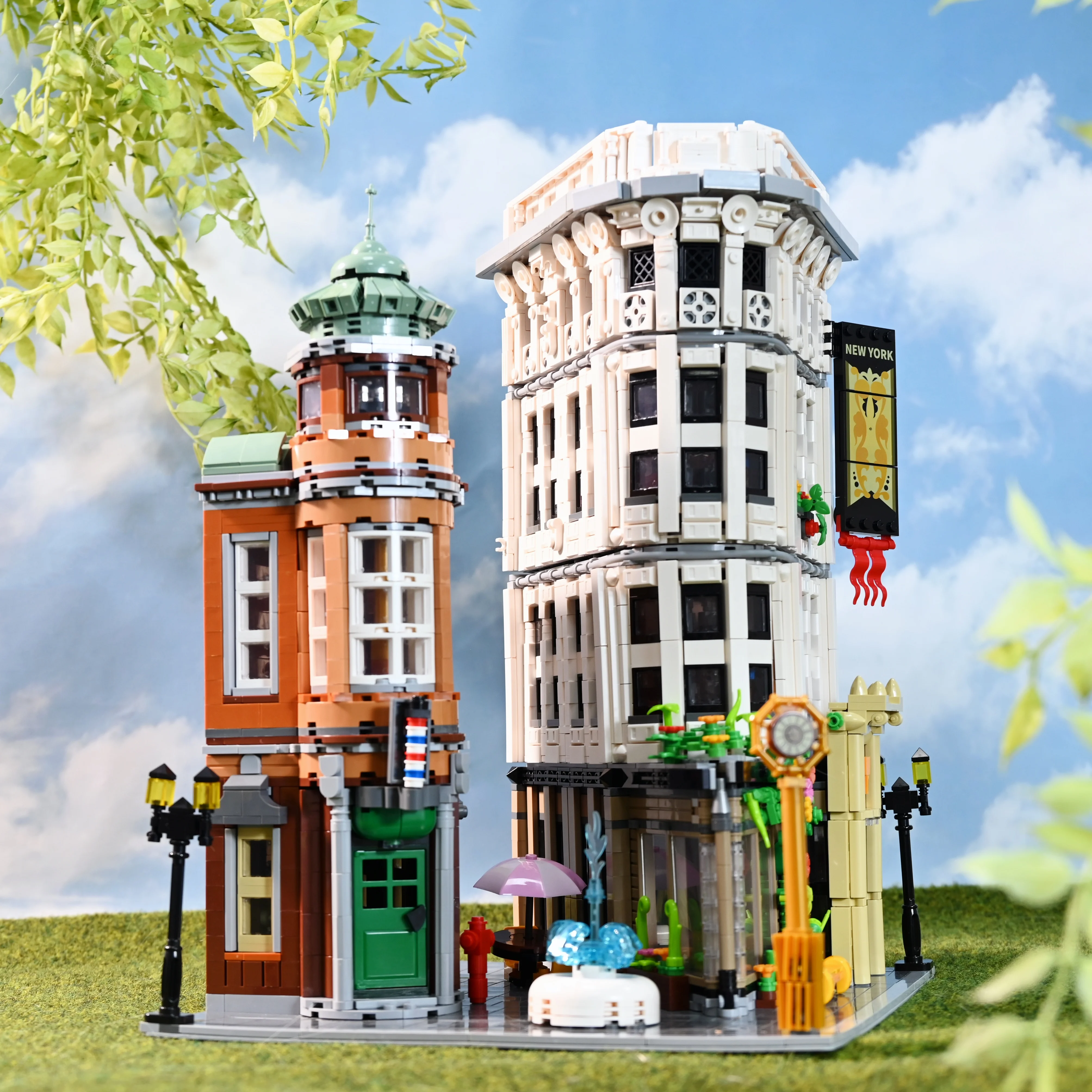 

Наборы зданий Flatiron, городский магазин, архитектура, модульные строительные блоки, набор моделей, с 12 фигурками, подарок, 4500 шт.