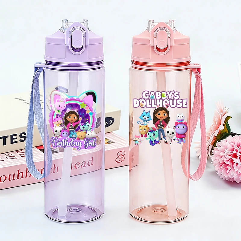 

Gabbys Dollhous Kids Water Bottles with Straw Cute Anime Print Girl Handheld Lifting Rope Water Bottle Kawaii Sport Portable Cup