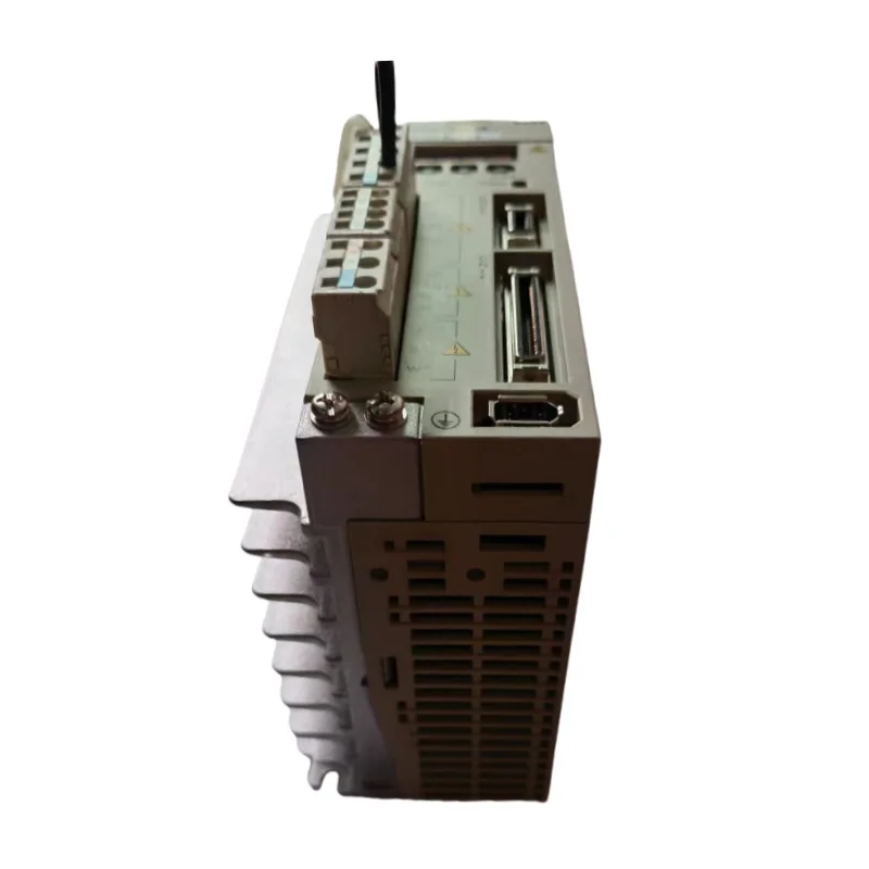 Original New SGDM-1AADA  SGDM-1AADA-V Servo Driver for   for CNC Machines