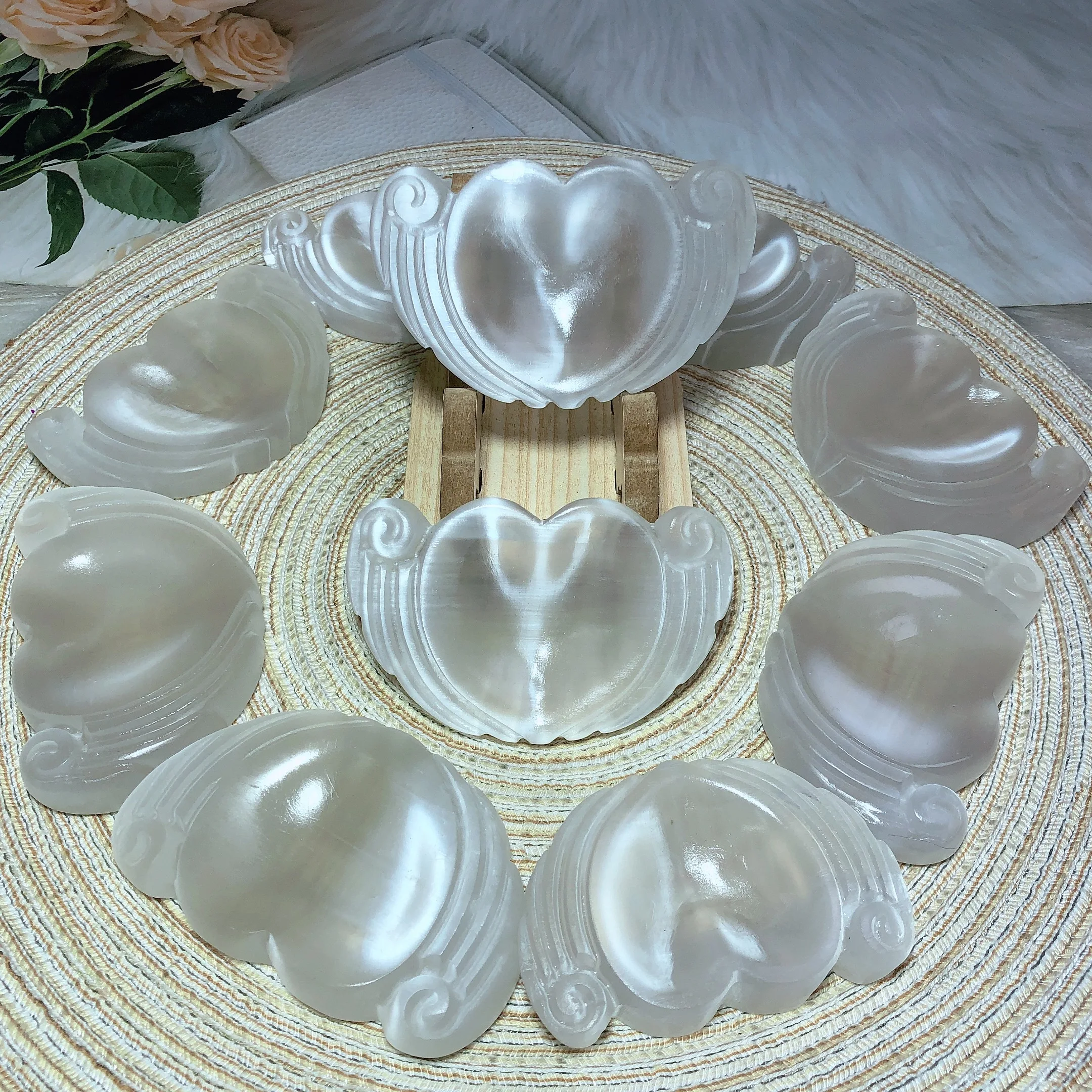 Natural Crystals Selenite Heart Wing Bowl Energy Reiki Healing High Quality Wholesale Home Decoration Stone Room Decor