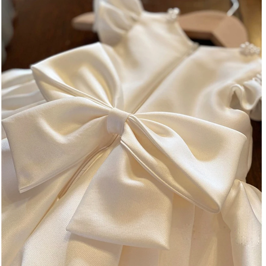 Customized White Flower Girl Dress For Wedding Pearls Bow Sleeveless Knee Length High Waist Kids Birthday First Communion Gown