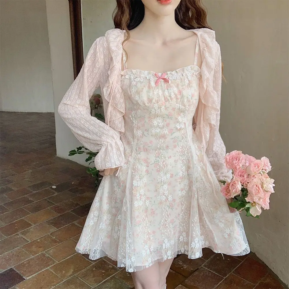 Słodka Koronkowa Sukienka Mini Bez Ramiączek w Kwiaty z Naszywkami, Letni Nowy Zestaw z Rozpinanym Kardiganem