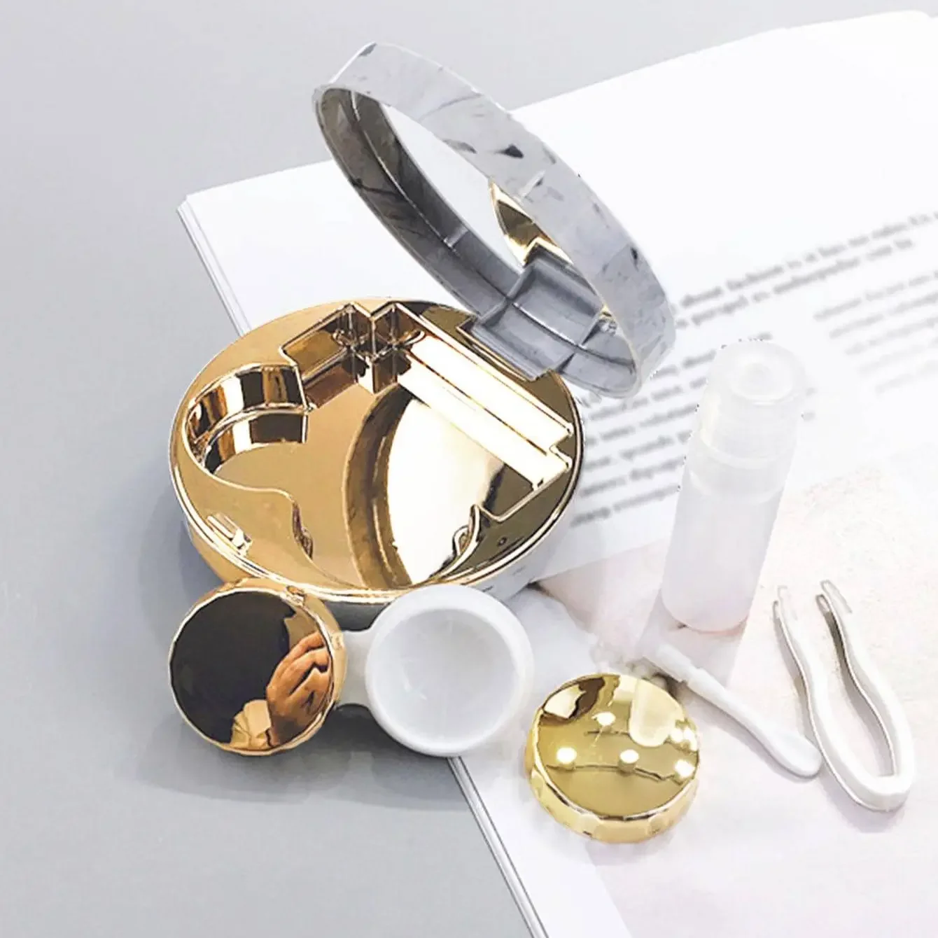 1PC - Contact lens case, simple and portable, beautiful eye box, companion box, care box, marble pattern