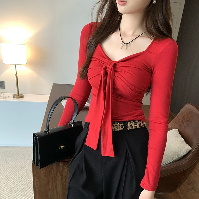 2025 nowa wiosna lato czerwona kokarda damska krótka koszulka z długim rękawem Casual koreański dół dzianinowe koszule wąskie topy kobiece