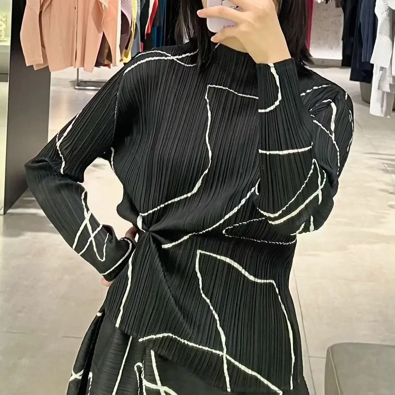 Miyake Pleated Classic High Quality Top Line Print Designer Half Turtle Neck Long Sleeve Pleated T-Shirt