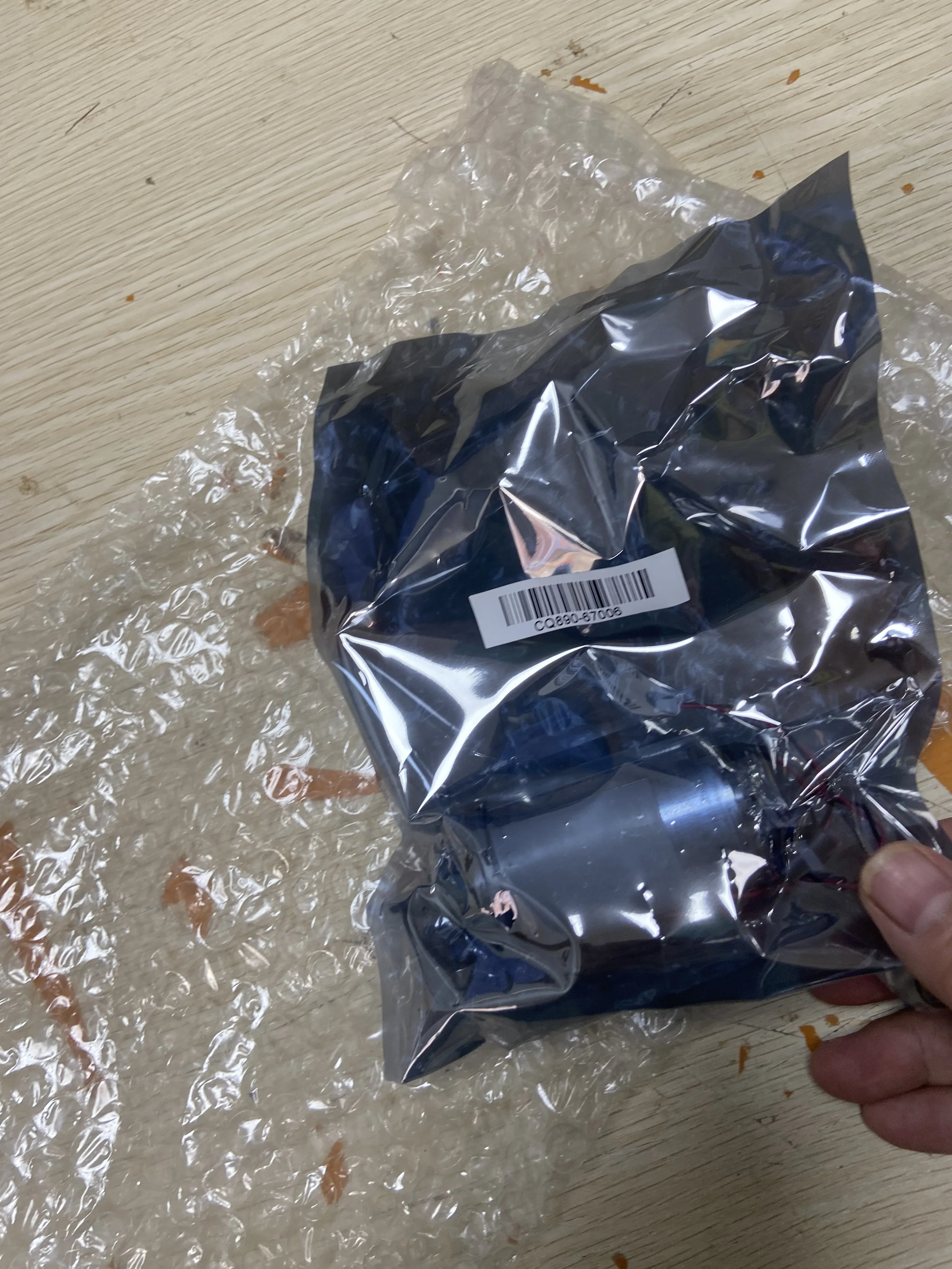 

Оригинальный новый двигатель каретки CQ890-67006 для HP DesignJet T120 T520 T730 T830 CQ890-60092 F9A30-67063 детали плоттера