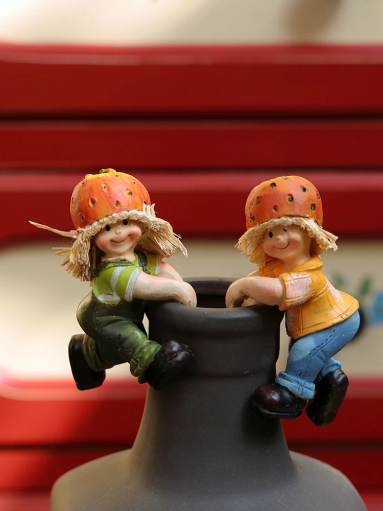 Rural Style Resin Flower Pot  Decor Climbing Strawberry Doll Garden Balcony Courtyard Home Decoration Ornaments Creative ...