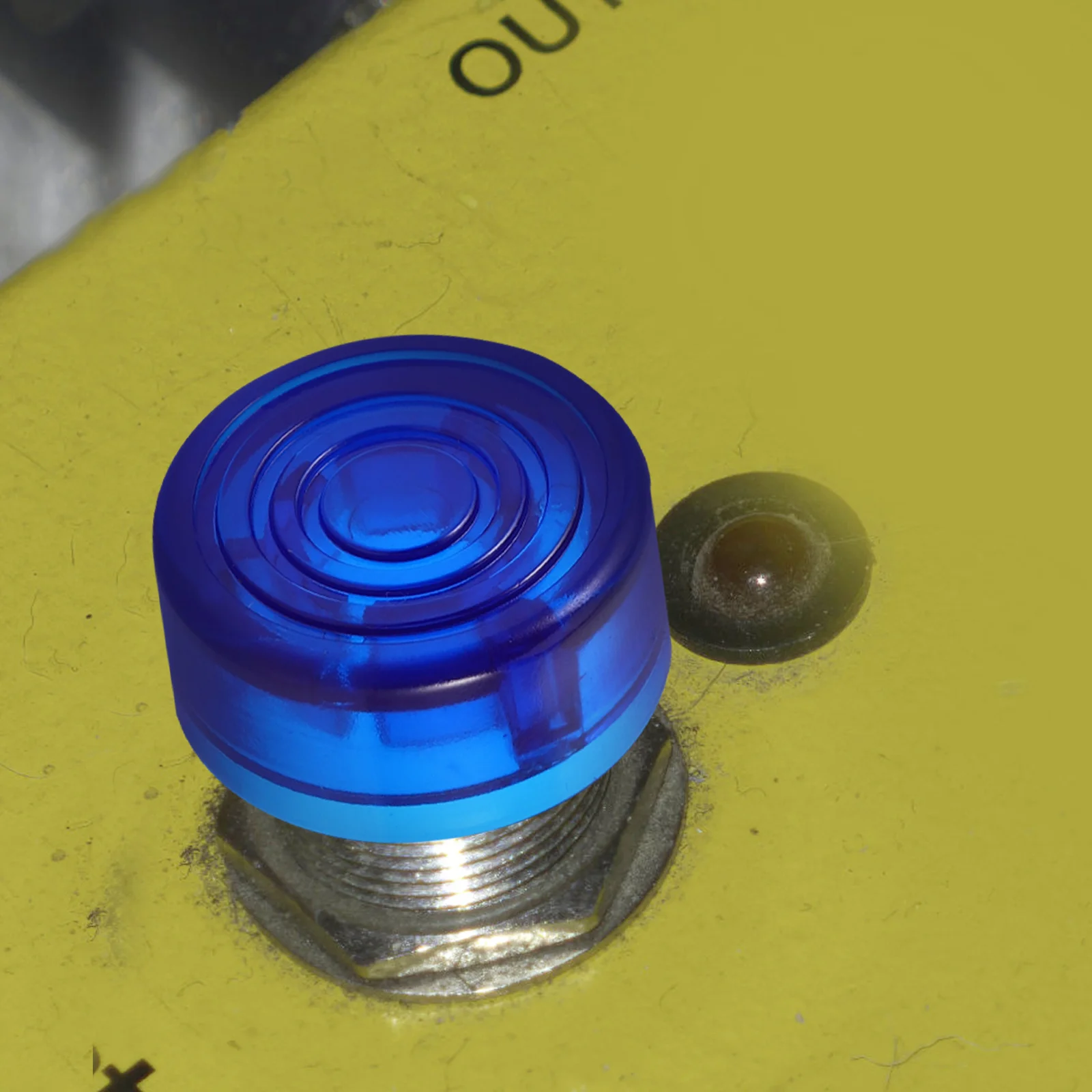 

10Pcs Guitar Pedal Footswitch Protector Cap Plastic Foot Nail Cap Effect Pedal Switch Topper Easy Install Guitar Accessories