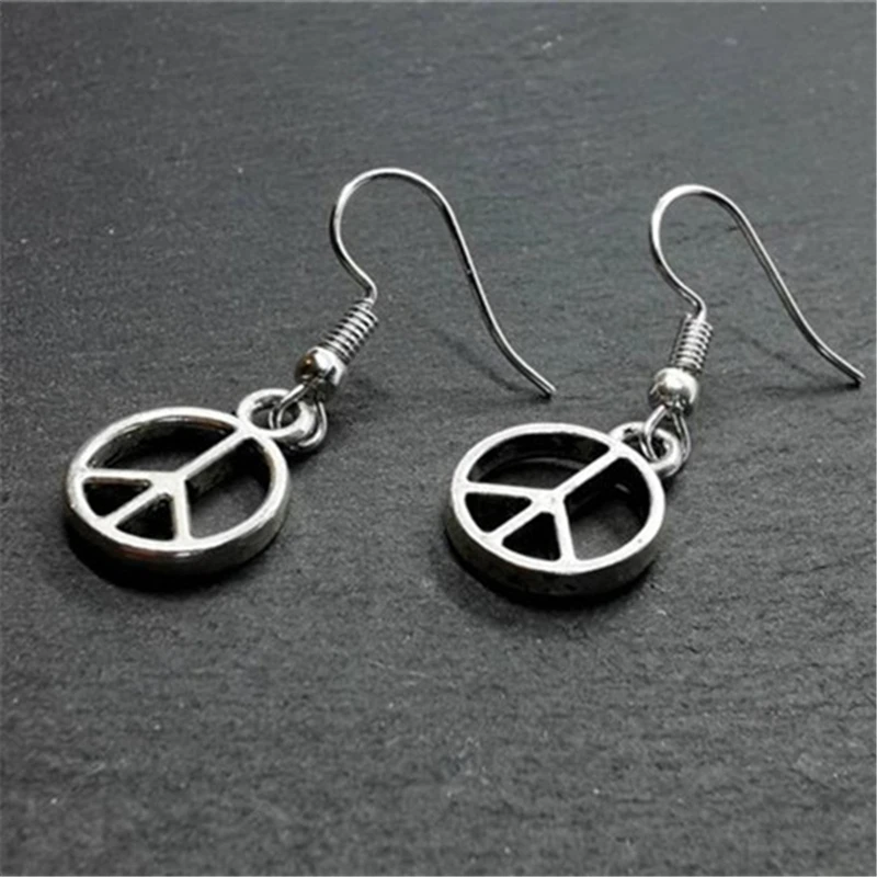 Todo lo que debes saber sobre los aretes de mini paz la paz mini