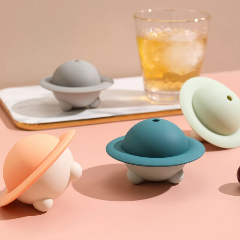 

Whiskey Round Ice Cube Maker Silicone Ball Shape Spherical Ice Cube Mould Machine Quick Freezer Ice Mold Tray Kitchen Gadgets
