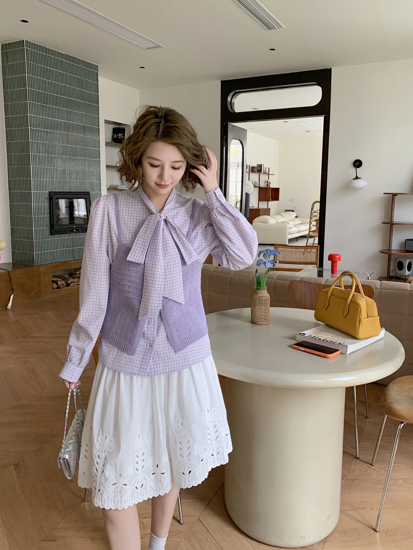 

Женский комплект Xuanxuan: рубашка в клетку с бантом и брюки с высокой талией, весенняя коллекция, модный комплект из двух предметов в нежном стиле с длинными рукавами