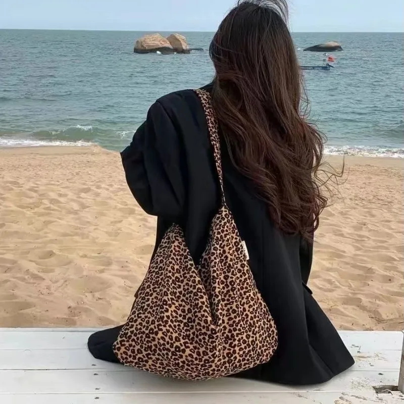 Borsa a tracolla moderna piccola con stampa leopardata giapponese e coreana, borsa in tela a spalla singola per studentessa