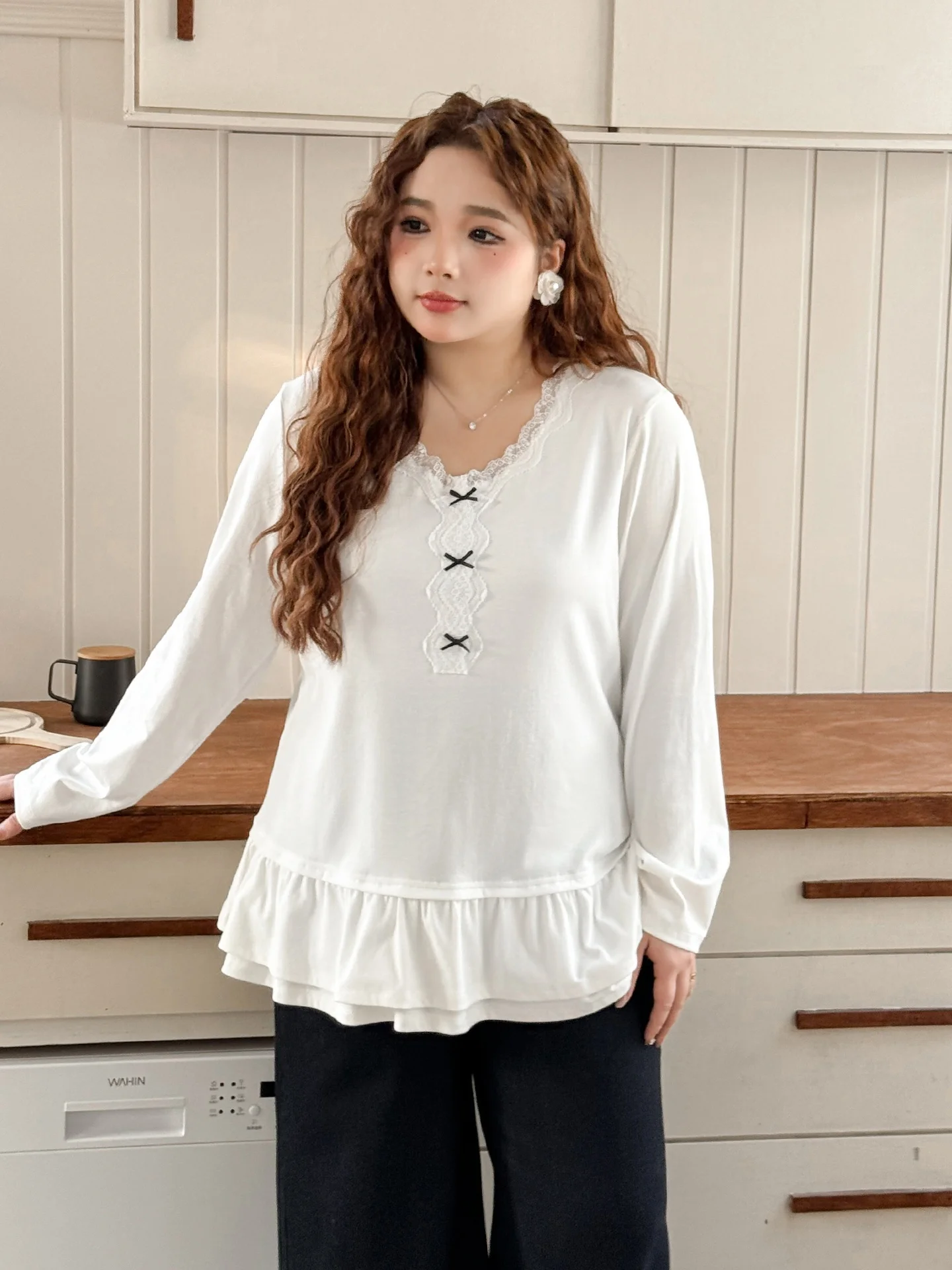 

plus Size Women's Lace Trim V-Ne Long Sve Knitted T-irt Fake Two-Piece Spring Faion Floral Casual Inner Wear