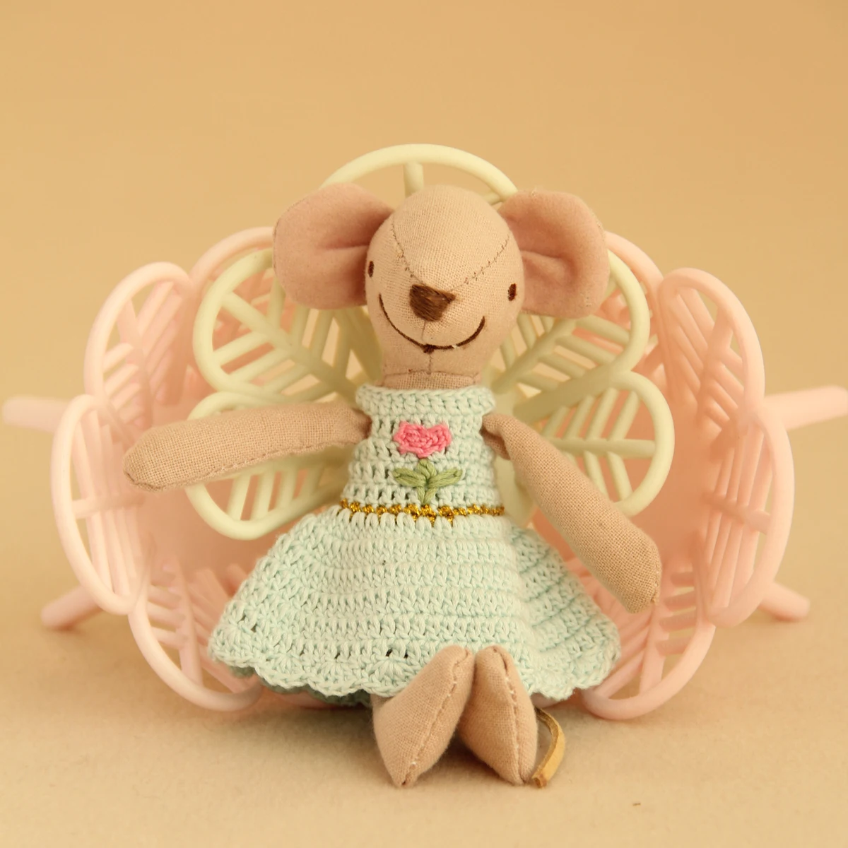 Myszka H-13Cm z wymienną spódniczką szytą na szydełku, odpowiednia dla lalek BJD Ob11, ozdoba do domku dla lalek, prezent na Dzień Dziecka, prezent urodzinowy.