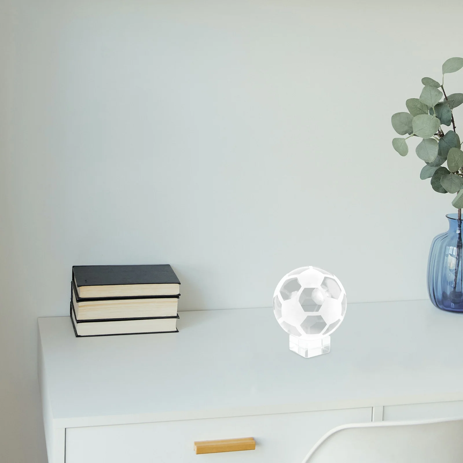 

Crystal Football Ornament Transparent Design For Party Decor Unique Soccer Ball Gift Birthday Celebration Sports Event