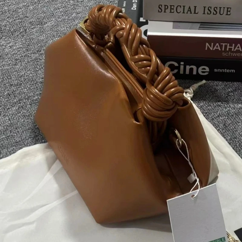 

2026 Ins Hot Punk Premium Feel Shell Bag Fashion Logo Crossbody Hexagonal Woven Shoulder Handbag Sac À Bandoulière Leather Bags