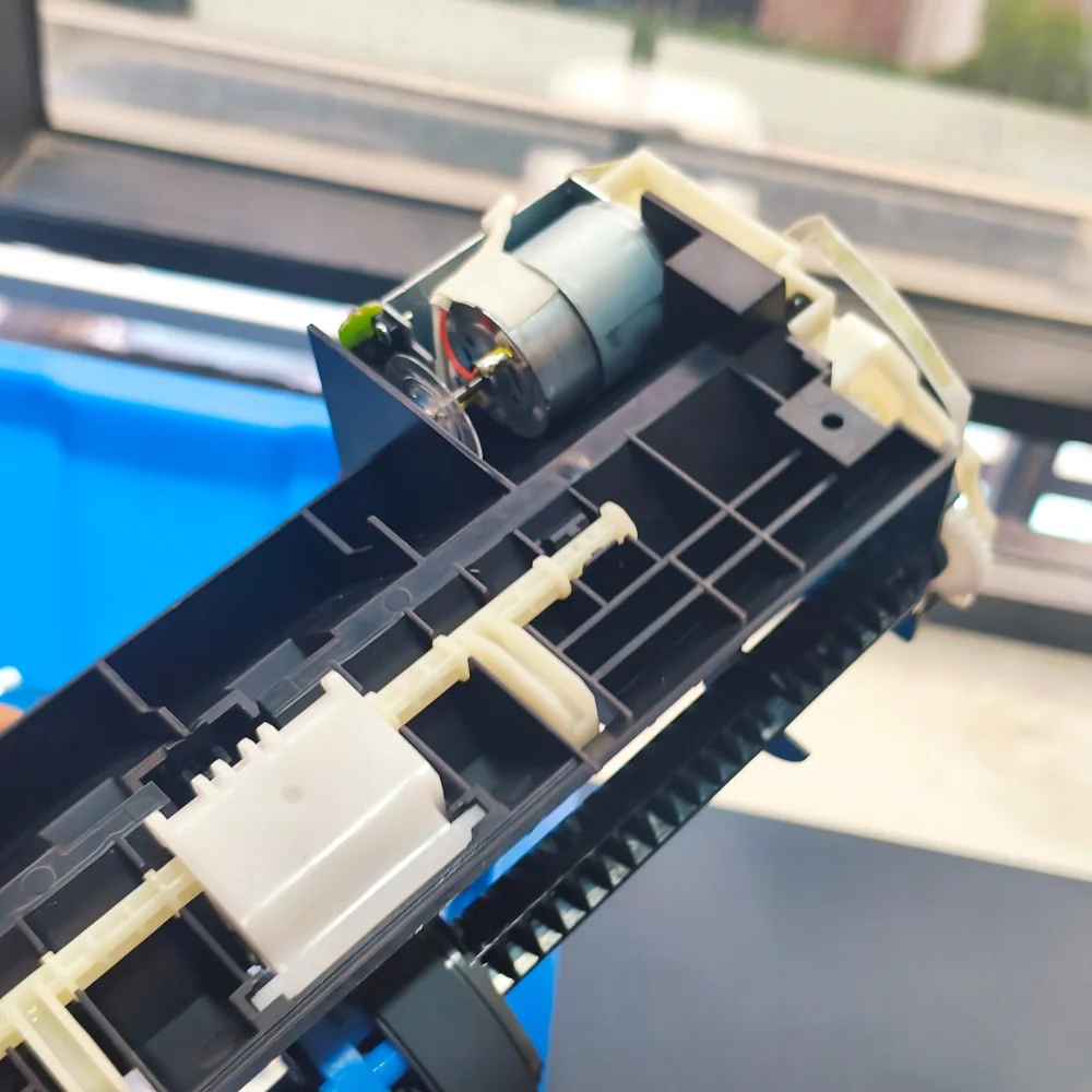 

L8050 PAPER FEEDER ASSEMBLY L8058 PAPER TRAY FEEDER