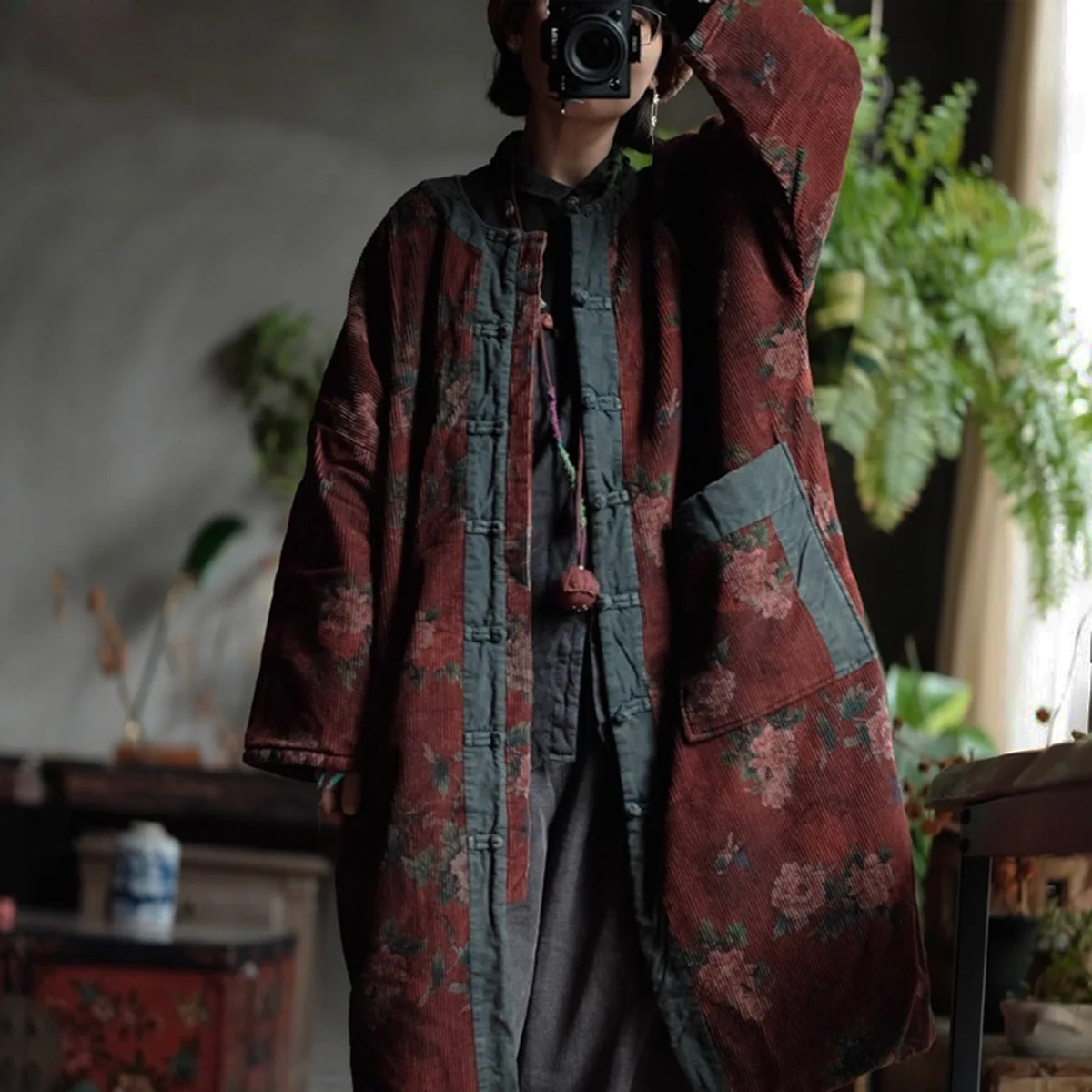 Feminino vintage-lavado veludo montagem jaqueta solta chinês acolchoado quente na altura do joelho casaco de algodão sapo-botão outwear inverno