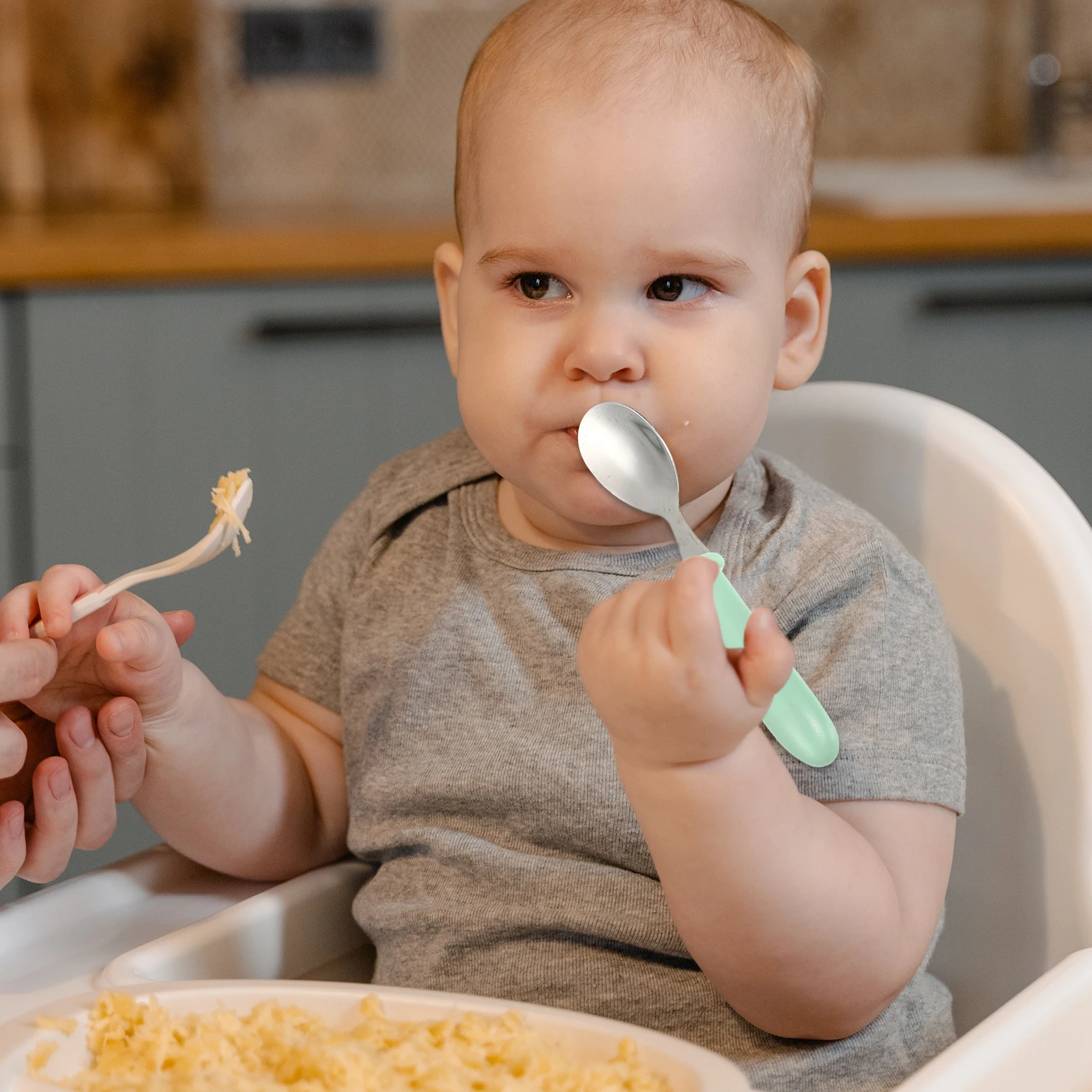 

6Pcs Baby Feeding Spoons Forks Children Stainless Steel Compact Storage Box Easy Grip Lightweight Portable Infant Fruit Paste