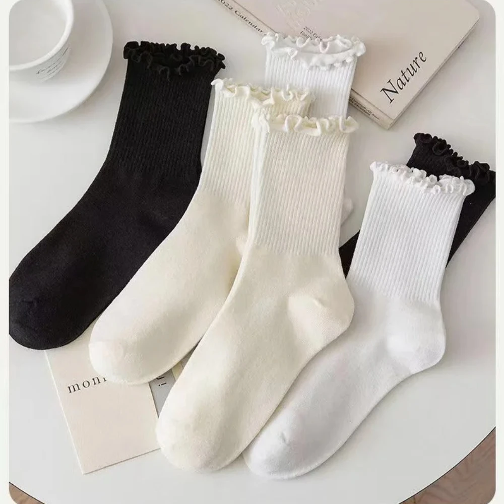 

Women Breathable Ruffle Trim Ankle Socks 5 Pairs Lot Mid Calf Socks Uses for School Office Spring Fall Wear