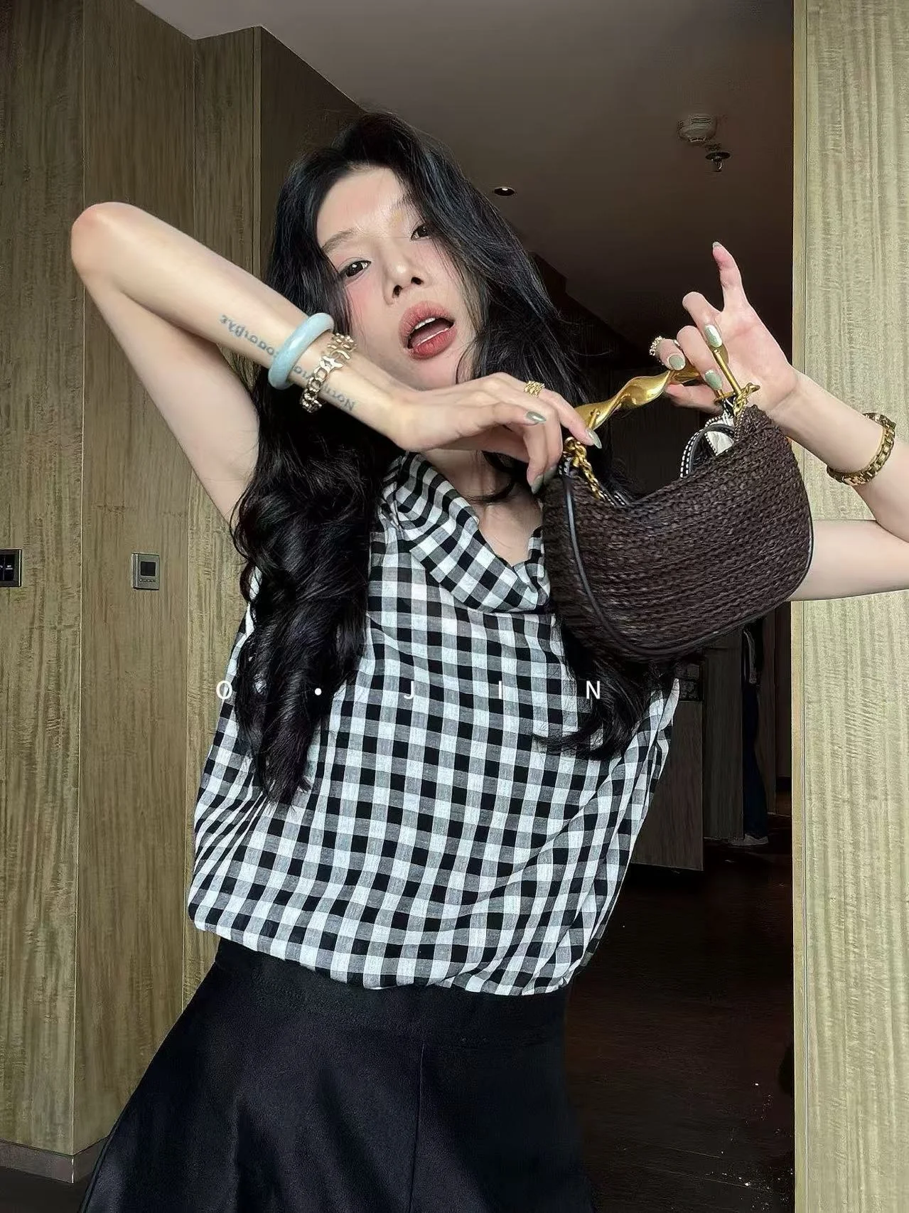 

Женская повседневная модная летняя дышащая блузка Ele mat Bla White Plaid с тонкой текстурой, тонкая как крыло цикады