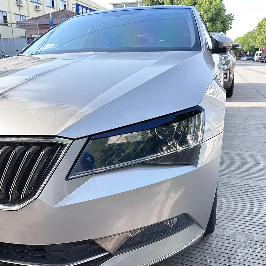 2016 до 2019 для Skoda Superb B8 накладка на крышку лампы комплекты накладок на корпус наклейка на переднюю фару для бровей блестящее черное