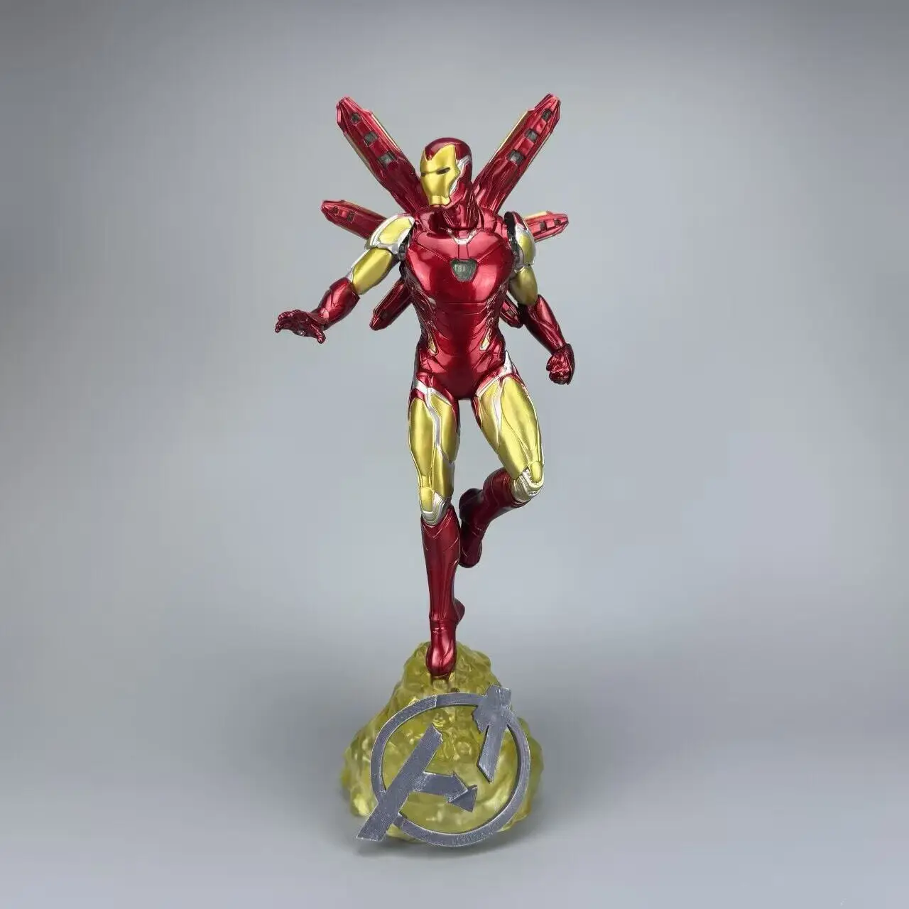 

Steel Avengers Battle Series Action Figures Model Ornament Toy Desktop Decoration Collection Static Statue Movie Boy Fan Gifts