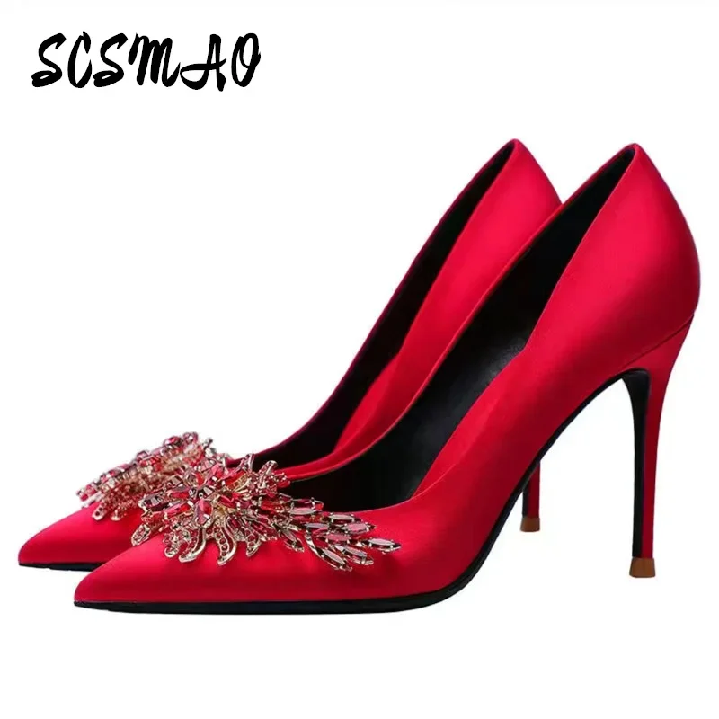 2023 Women\'s red wedding shoes Exquisite heels, elegant stiletto shoes, Chinese wedding shoes, wine red bridal shoes