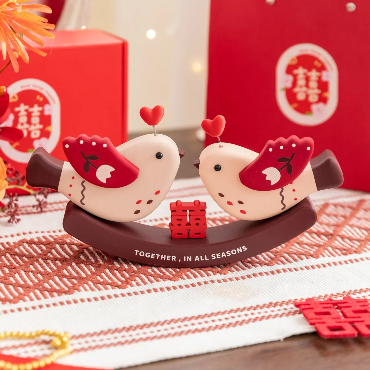 Cute Art Bird-Shaped Seesaw Ornament Swinging Balance Decorative Happiness Figurine Chinese Wedding Home TV Cabinets Decor Gift