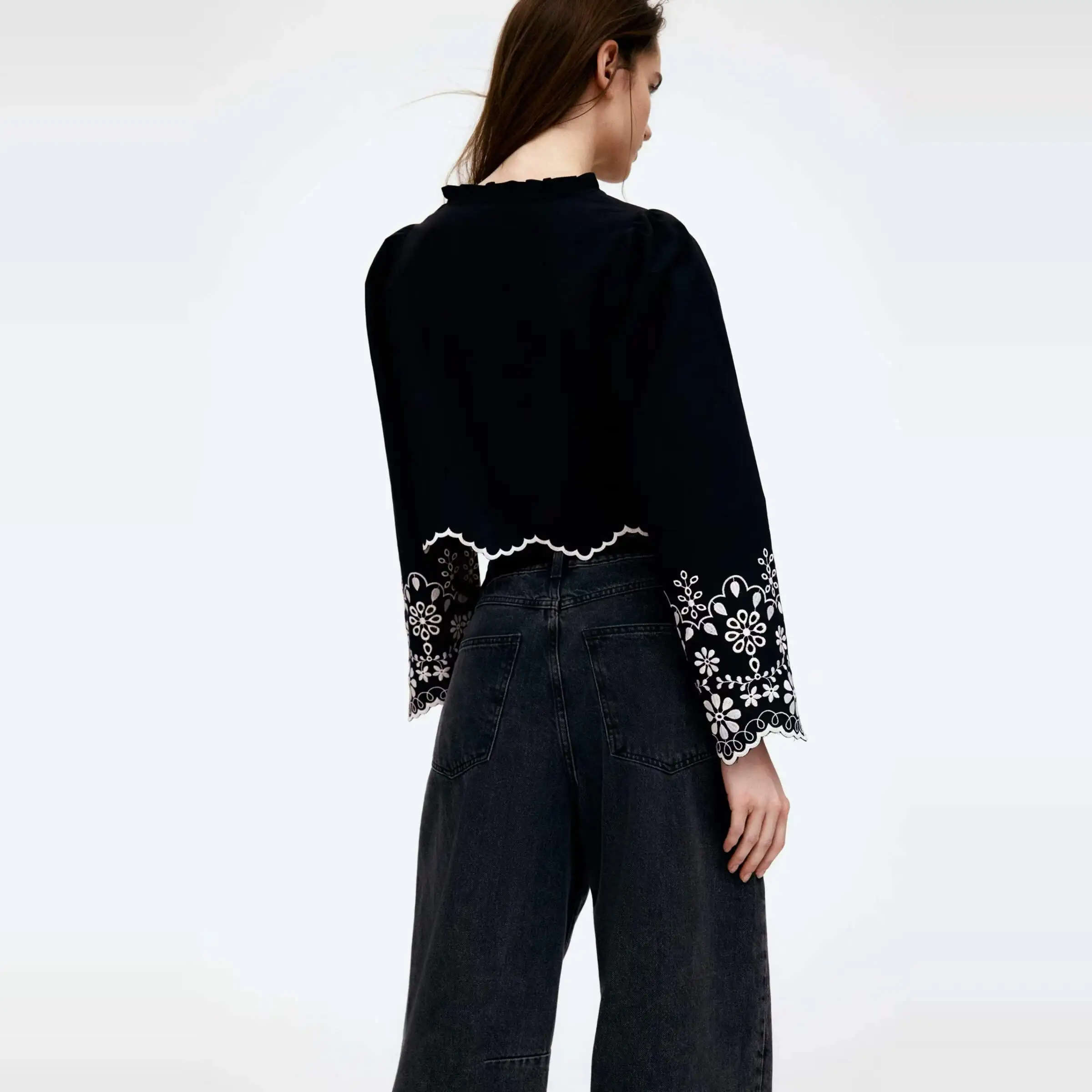 Spring New Women's Faion Design Embroidered Cotton Hollow out Top Loose Fit Long Sve V-Ne ort Length Open Cardigan