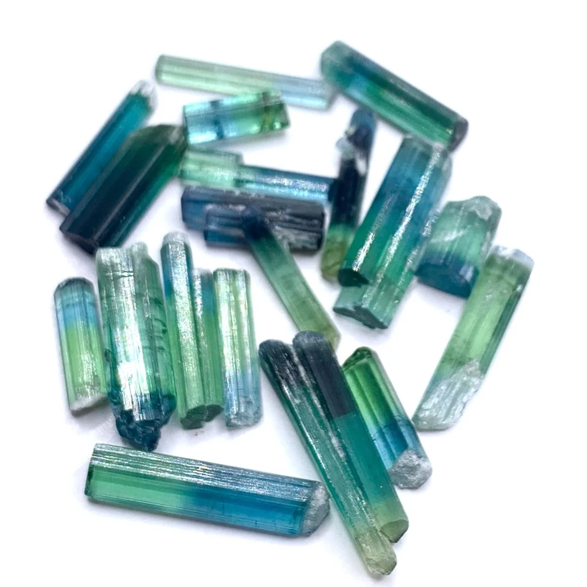 Brazilian Elbaite Crystal Points, 10g 5-15mm Natural Tones, Display Case for Shelf Decor & Educational Specimens
