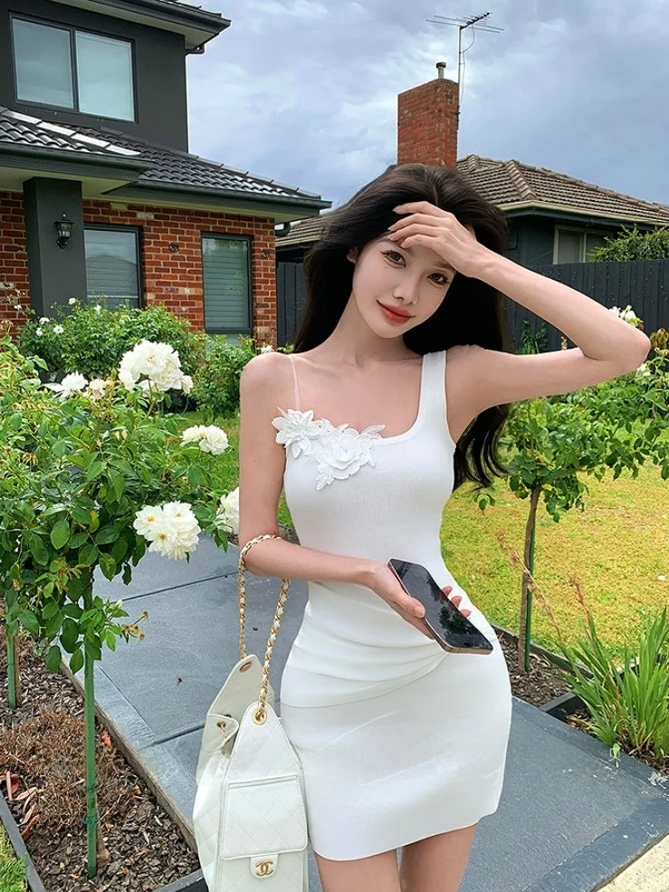 

Mint Wave Shoulder Knitted Dress Women's Spring Summer Design Slim Fit Pure Desire Short Skirt Sexy Lace Detailing No Sleeve