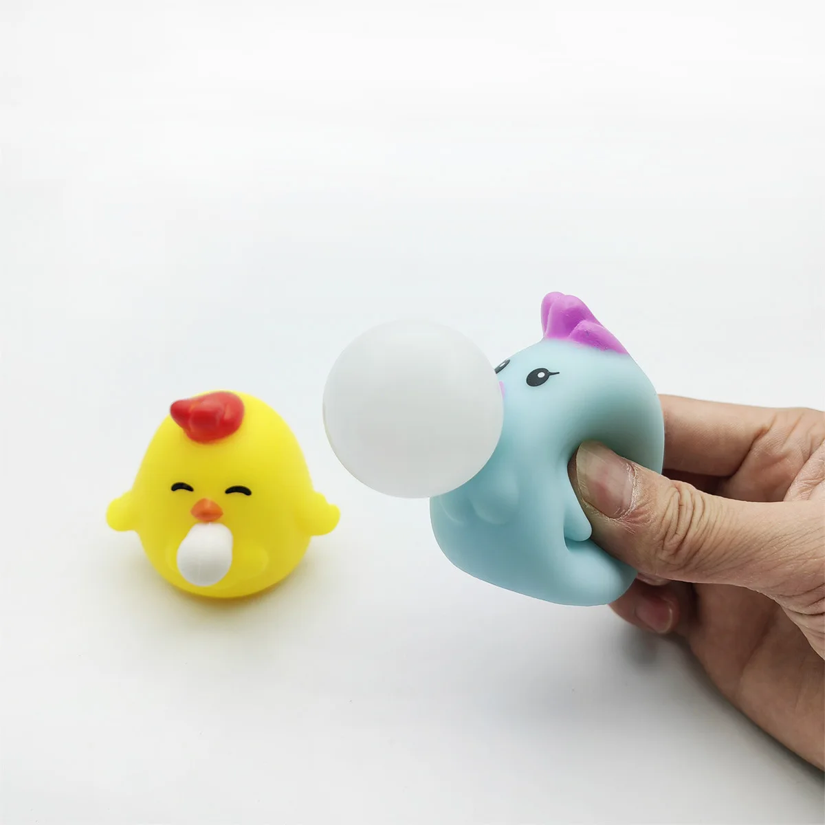 Children's Peculiar Stress-relieving Toys Spitting Bubbles Chick Choking Interesting Novelty Vent Blowing Bubbles Turkey