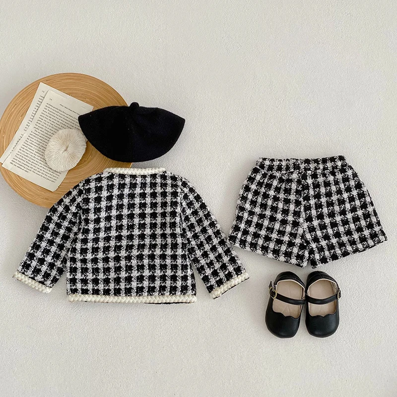 Autumn Winter Korean Style Toddler Baby Girls Clothes Suit Long Sleeved Plaid Cardigan Coat+Shorts Infant Baby Clothing Set