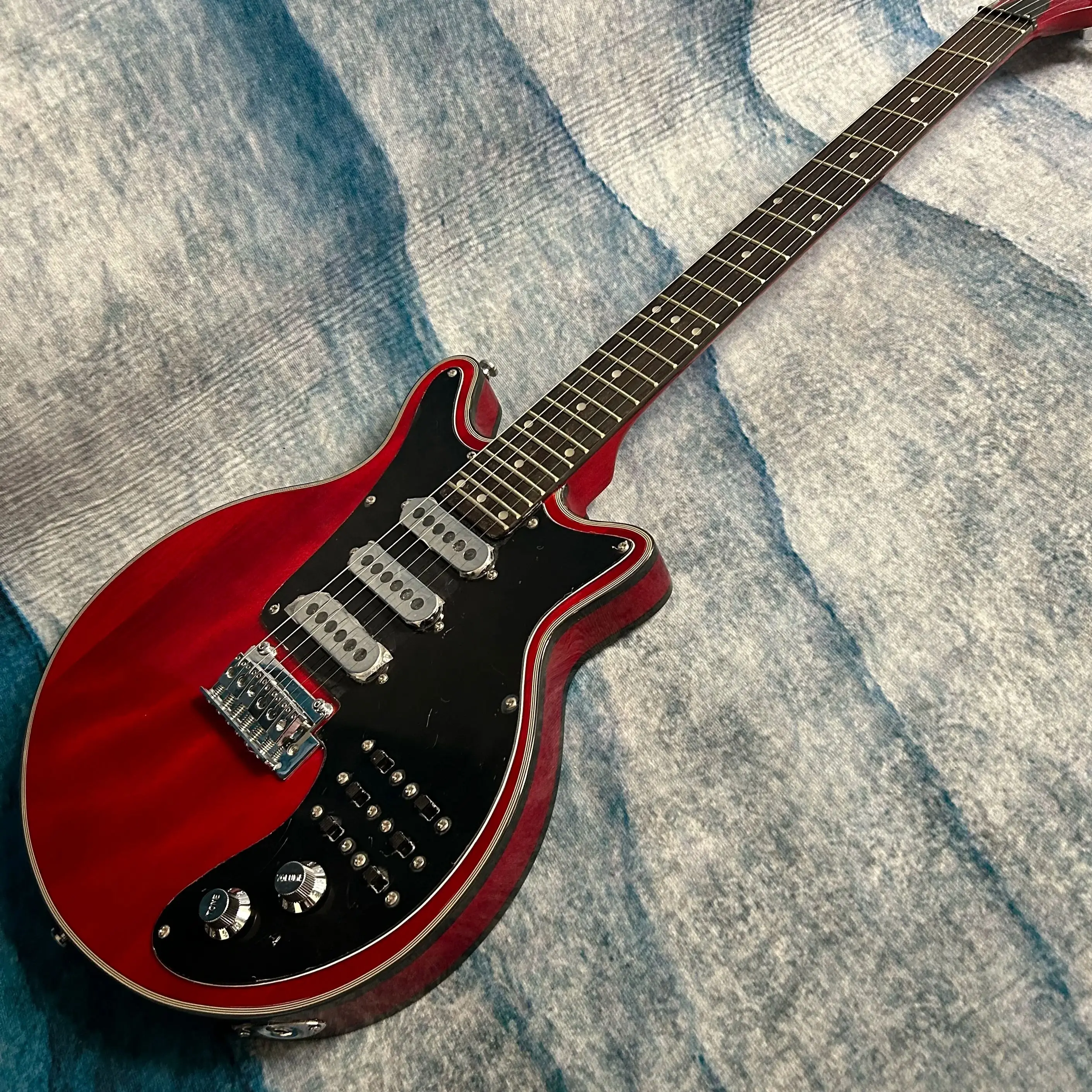 Brian May Electric Guitar, Mahogany Body, Rosewood Fingerboard, Red Color, 3 Burns Pickups, High Quality