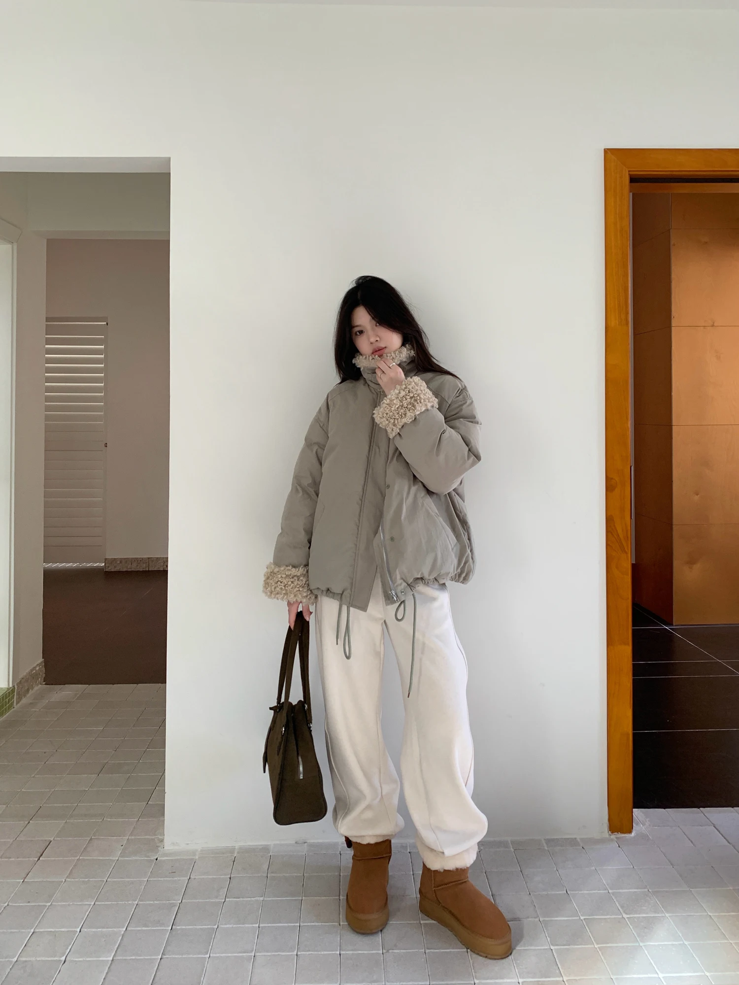 3 couleurs SML coréen automne et hiver 2026 mode ample col montant fourrure épaisse veste décontracté chaud manteau veste femme (XY1463)