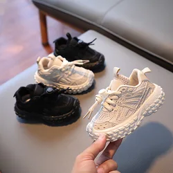 Sneakers traspiranti in Mesh primaverile per bambini scarpe Casual per ragazzi con suola morbida scarpe per adolescenti con suola di pneumatici alla moda e alla moda