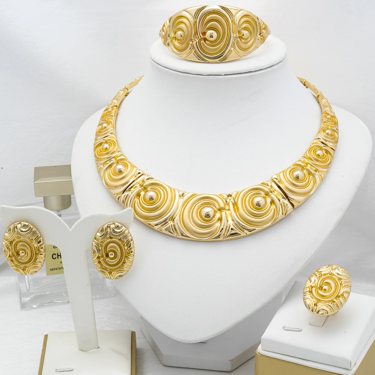Dubai 18K Gold Plated Jewelry Set Woman Necklace Bracelet Ring Earrings Party Wedding Classic Daily Wear Party Gift