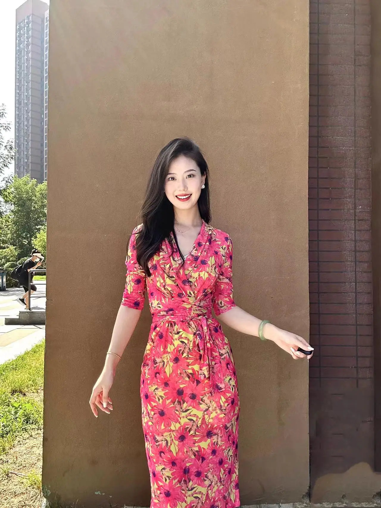 Pg Dvf Suower Wrap … - image