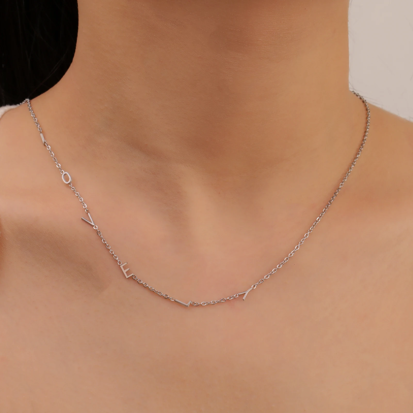 Personalisierte Initialen-Halsketten für Frauen, Edelstahl A-Z Alphabet, personalisierter Schmuck, Geschenk zum Muttertag – Detail 11