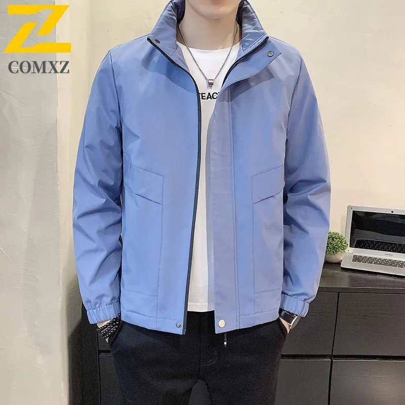 سترة COMXZ 2025 للرجال بياقة واقفة لربيع وخريف الشباب، معطف عصري كاجوال خفيف الوزن
